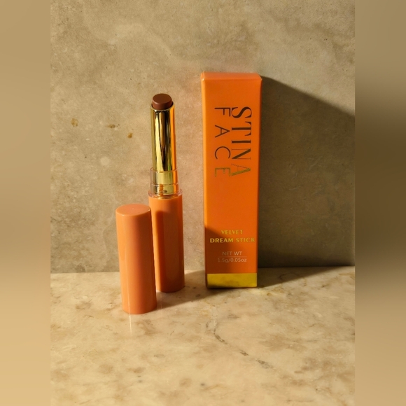 Other - StinaFace Velvet Dream Stick ; Bliss